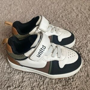 Ecko Unlimited White and Brown Sneakers Classic Design